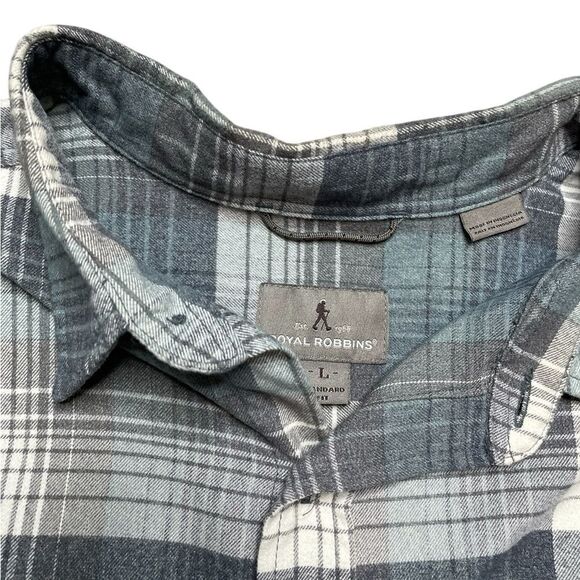 ROYAL ROBBINS Blue and Gray Plaid Button Down Shirt Size Large - Picture 5 of 5